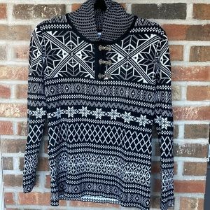 Black and White Obermeyer Sweater Size M